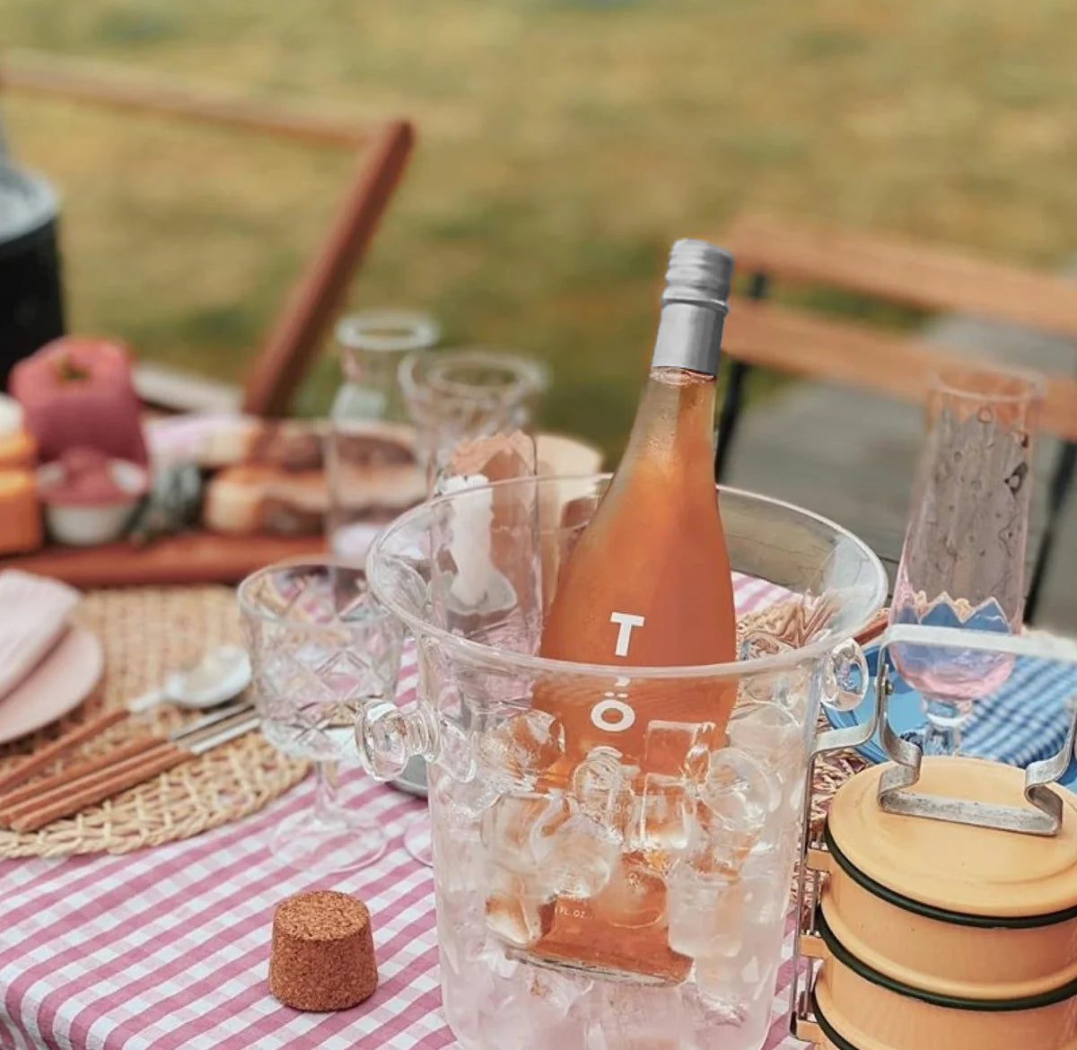 TÖST Sparkling Rosé