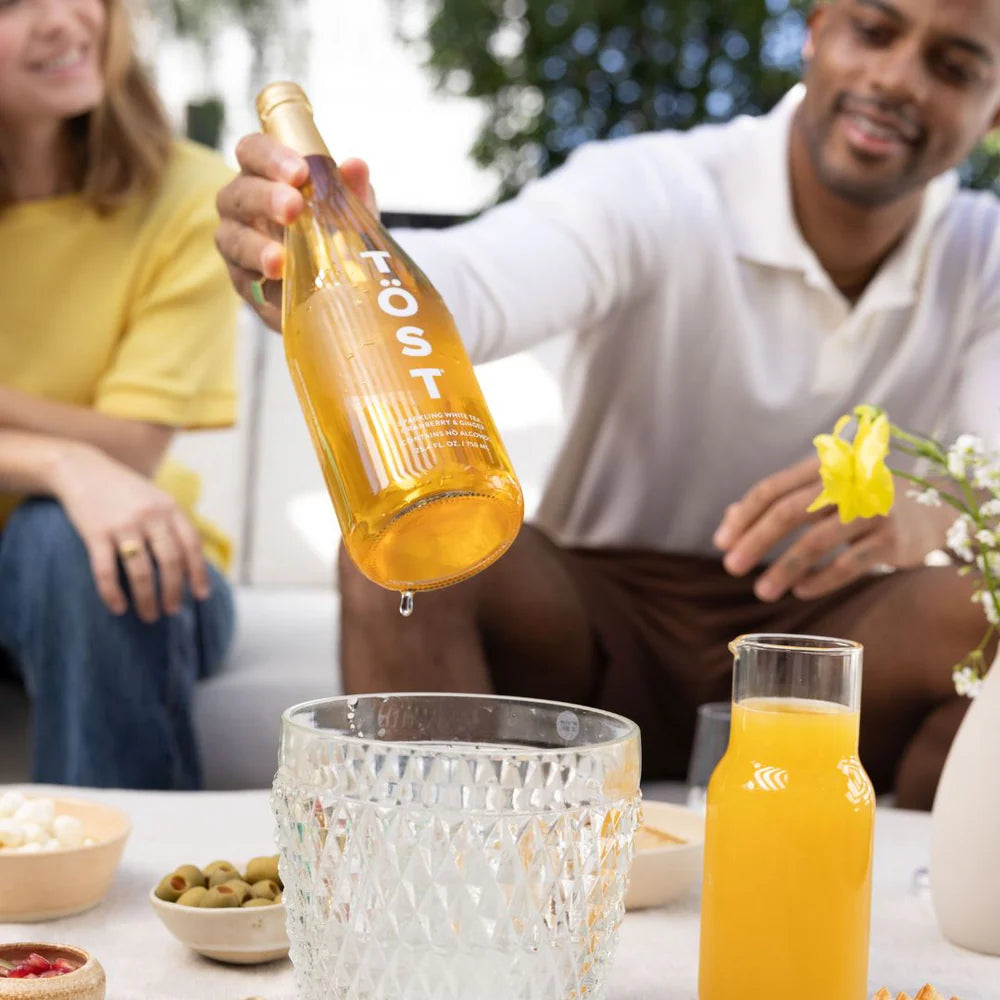 TÖST Sparkling Beverage
